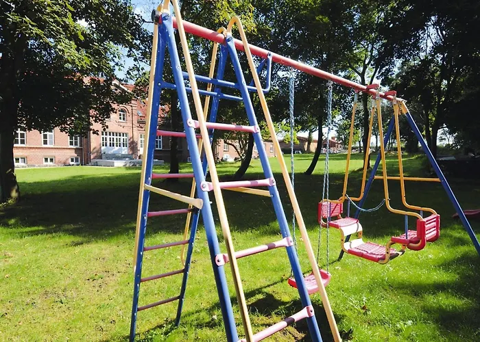 Semesterbostad Gutshaus In Garz Zicker